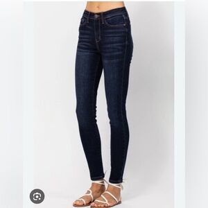 listing-status-banner